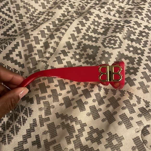 Red BB Sunglasses - Picture 2 of 3